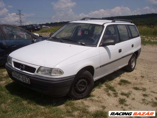 Opel Astra F bontásra egyben eladó 1. kép