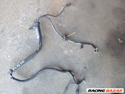 AUDI A4 B5  1999 V6 TDI   2,5 V6  AKN    akkumulátor csatlakozó 