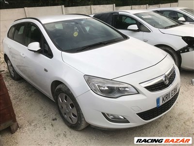 Opel Astra J 1.7cdti minden alkatrésze eladó