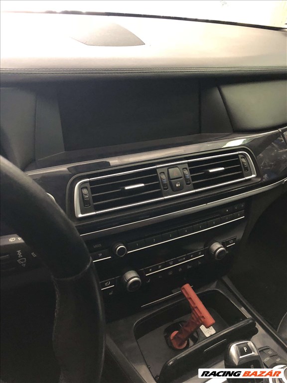 BMW F01 F02 F04 navigáció szett 1. kép