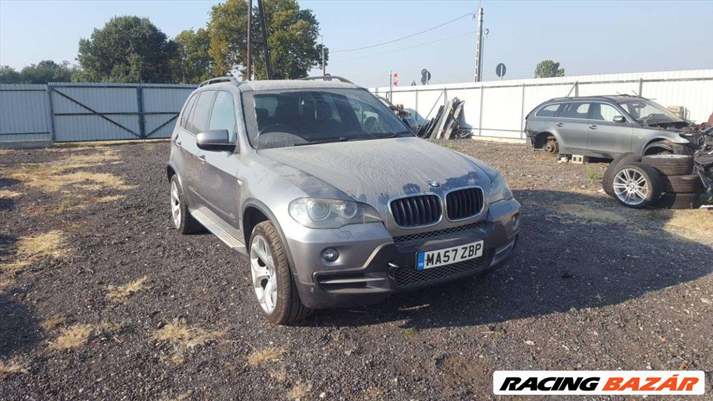 BMW X5 (E70) bontott alkatrészei 1. kép