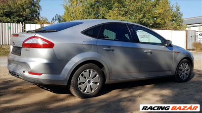 Ford Mondeo ajtó eladó!