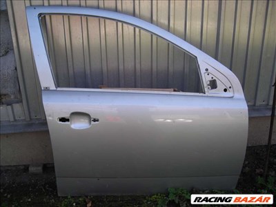 Opel Astra H Csomagtér ajtó, Jobb első ajtó 