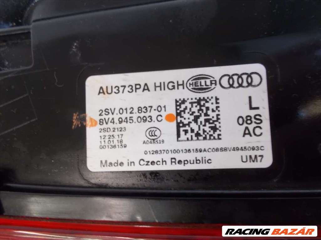 AUDI A3 Sportback 8V4 bal hátsó belső LED lámpa 2017-2019 8V4945093C 3. kép