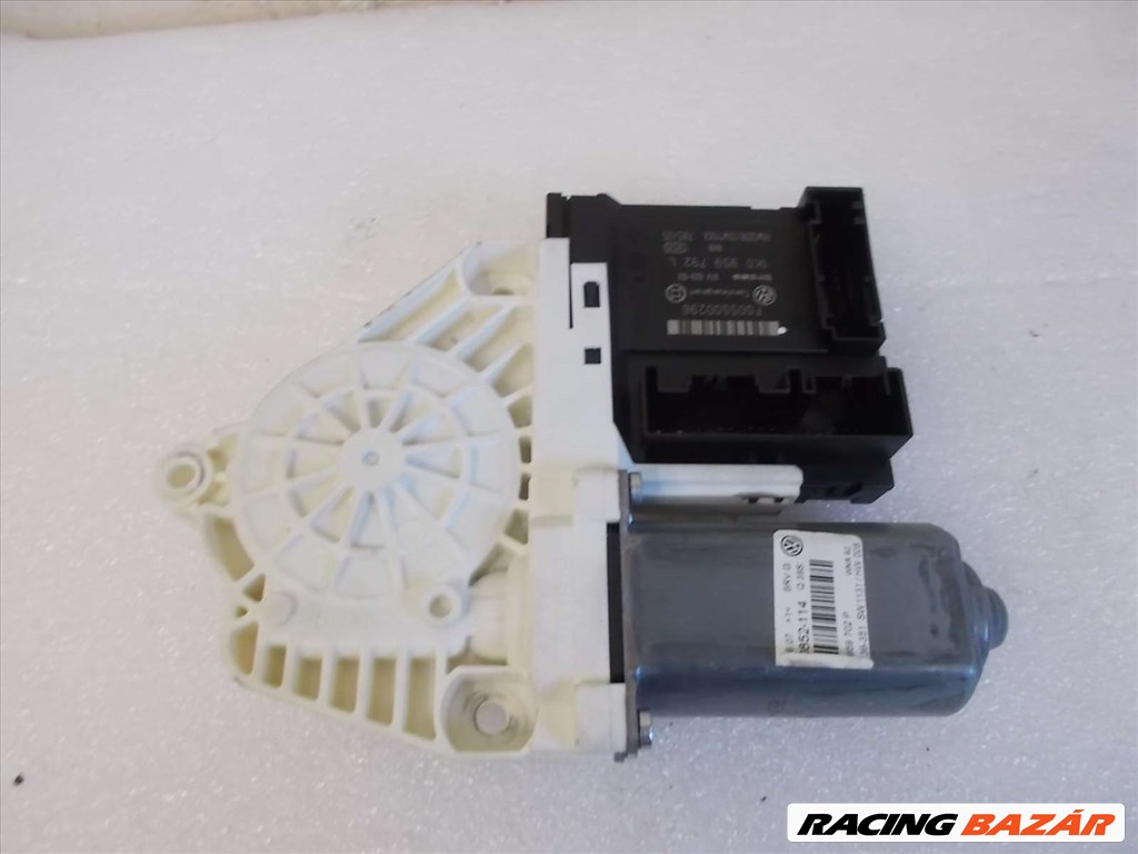 VOLKSWAGEN PASSAT 3C0 jobb első ablakemelő motor 2005-2011 1. kép