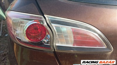 Mazda 3 Bal hátsó lámpa