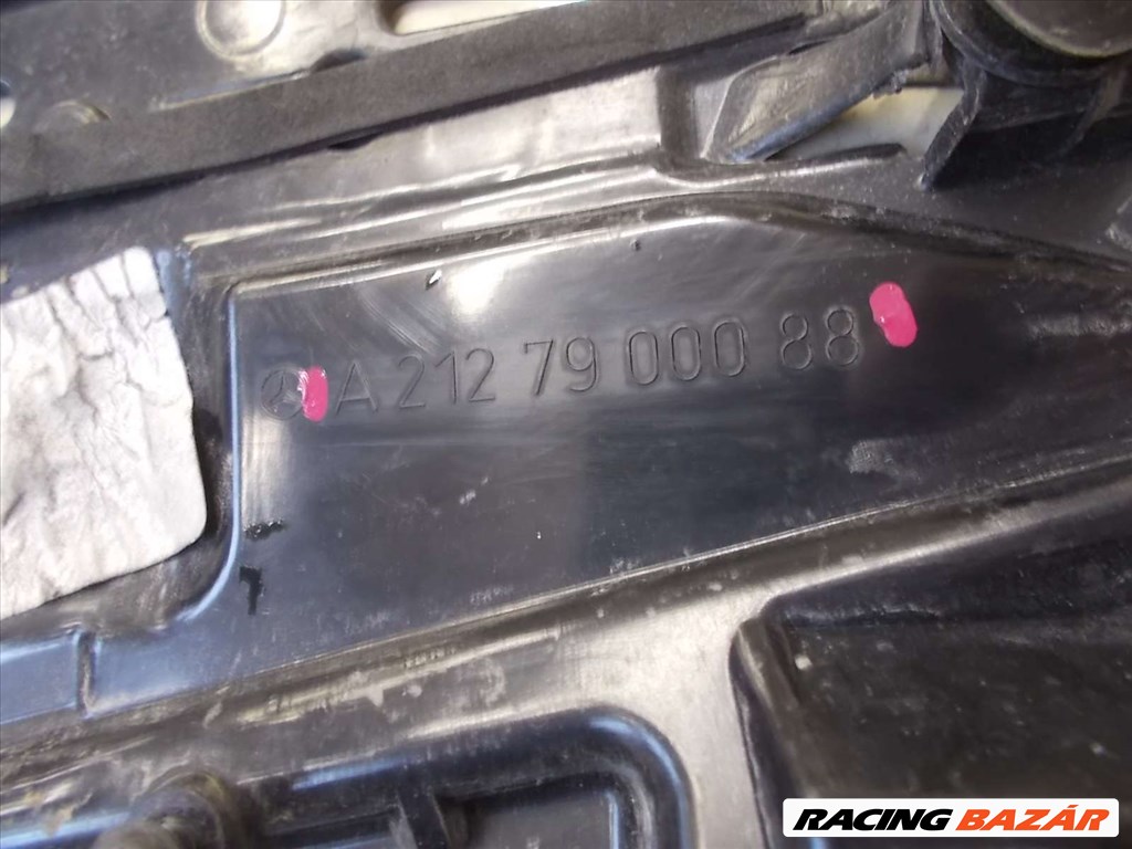 MERCEDES E-OSZTÁLY 212 kombi csomagtér ajtó spoiler 2009-2016 A2127900088 4. kép