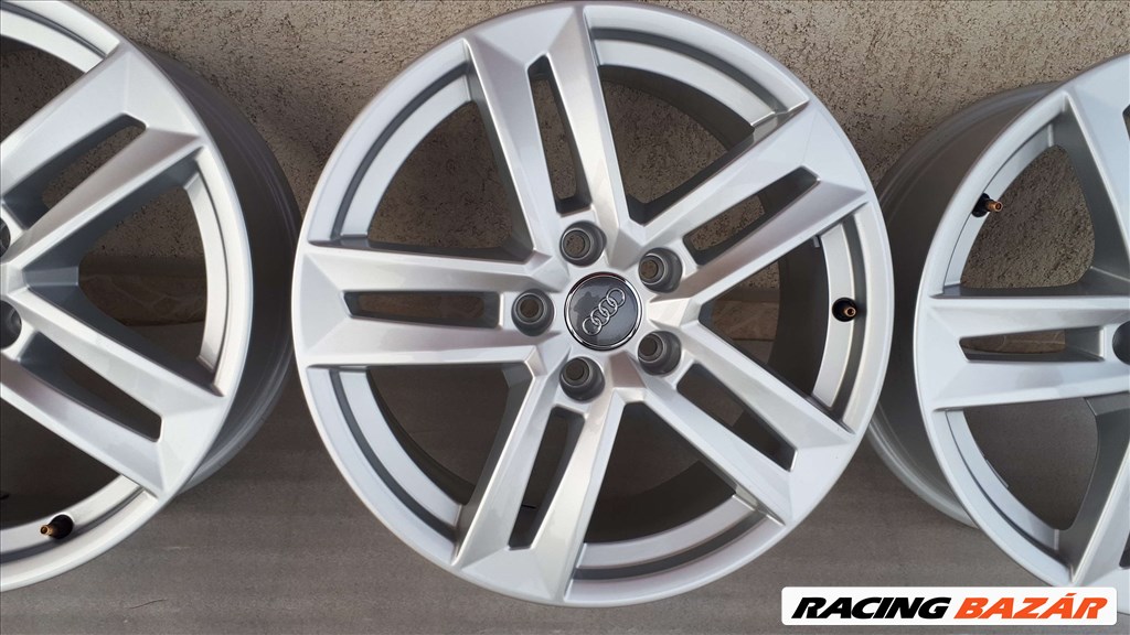 Gyári,Audi A4 B9  S-Line 17" alufelni  4. kép
