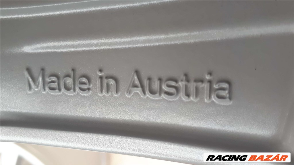 Gyári,Audi A4 B9  S-Line 17" alufelni  14. kép