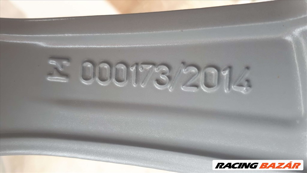 Gyári,Audi A4 B9  S-Line 17" alufelni  16. kép