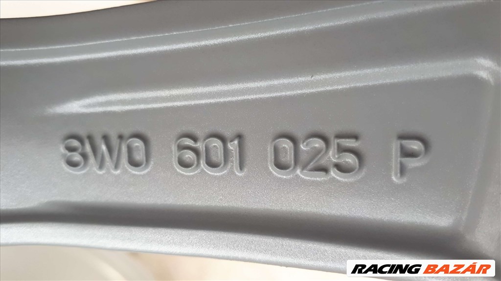 Gyári,Audi A4 B9  S-Line 17" alufelni  22. kép