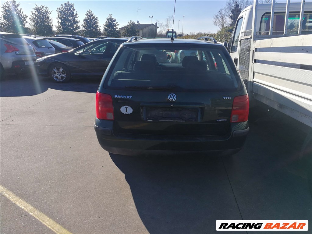  Vw Passat B5 1.9 Tdi 110Le(AFN) kombi alkatrészenként eladó LC6N színben 3. kép