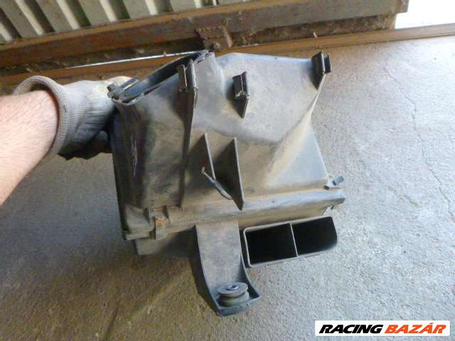 AUDI A6 C5  V6 ,, AUDI A4 B5  V6,,  AUDI A6 C4 2,8   LEVEGŐSZÜRŐHÁZ 078 133 837 AF 3. kép