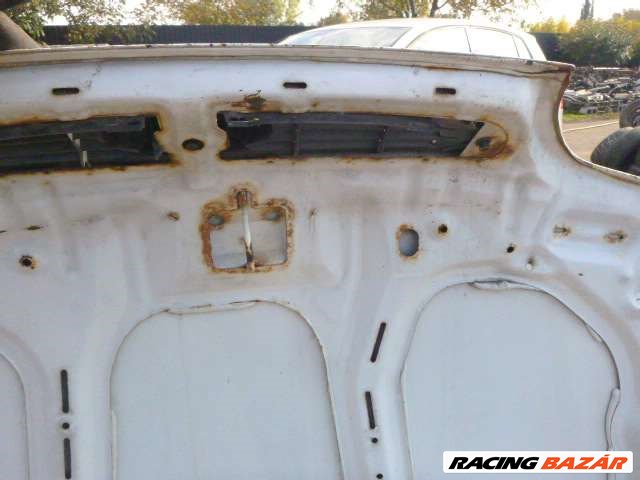 FORD ESCORT 1992  FEHÉR MOTORHÁZTETŐ HűTŐRÁCCSAL 10. kép