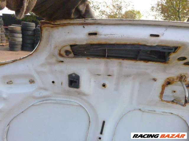 FORD ESCORT 1992  FEHÉR MOTORHÁZTETŐ HűTŐRÁCCSAL 12. kép