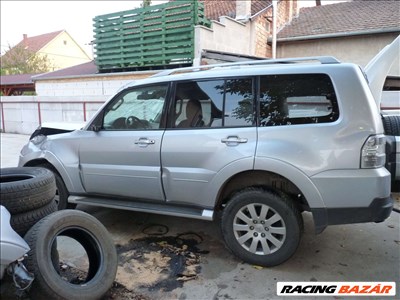 Mitsubishi Pajero (3rd gen) 3.2 Di-D kasztni 