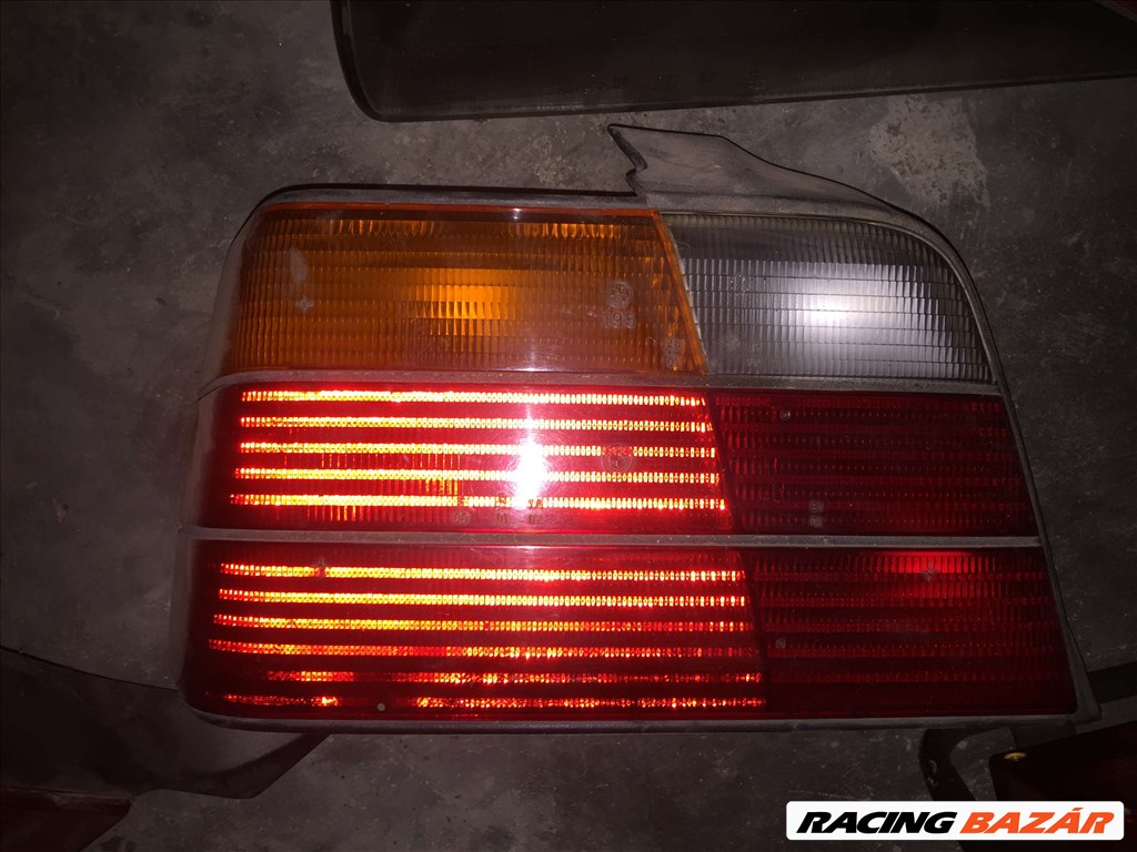 BMW E36 bal hátsó lámpa, világítás 1. kép