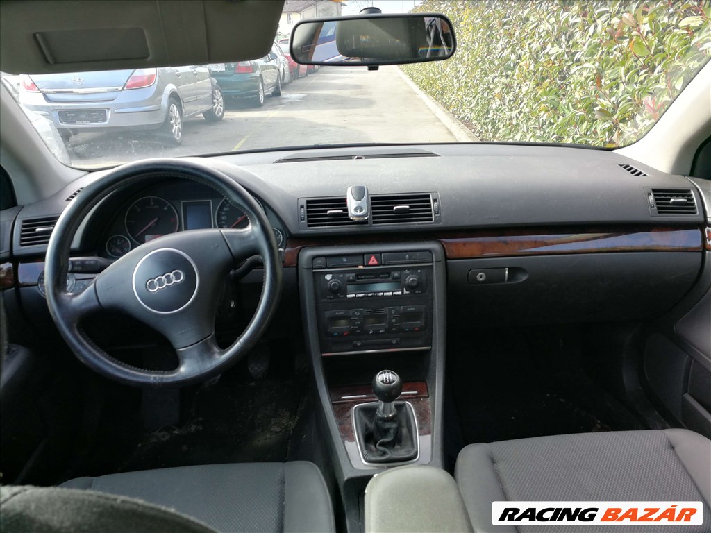 Audi A4 B6 1.9 Tdi kombi alkatrészenként eladó LZ9W színben 27. kép