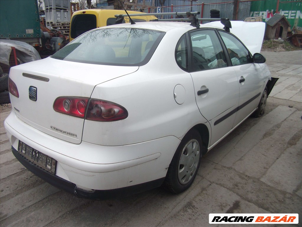 Seat SEAT CORDOBA 2002 Ajtó, lökhárító, sárvédő, motorháztető, csomagtérajtó 2. kép