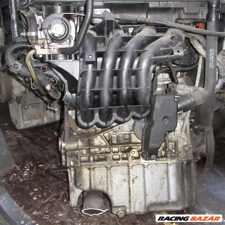 Volkswagen Golf IV Bora 1.4i 16v motor  AKQ-kódu 2. kép