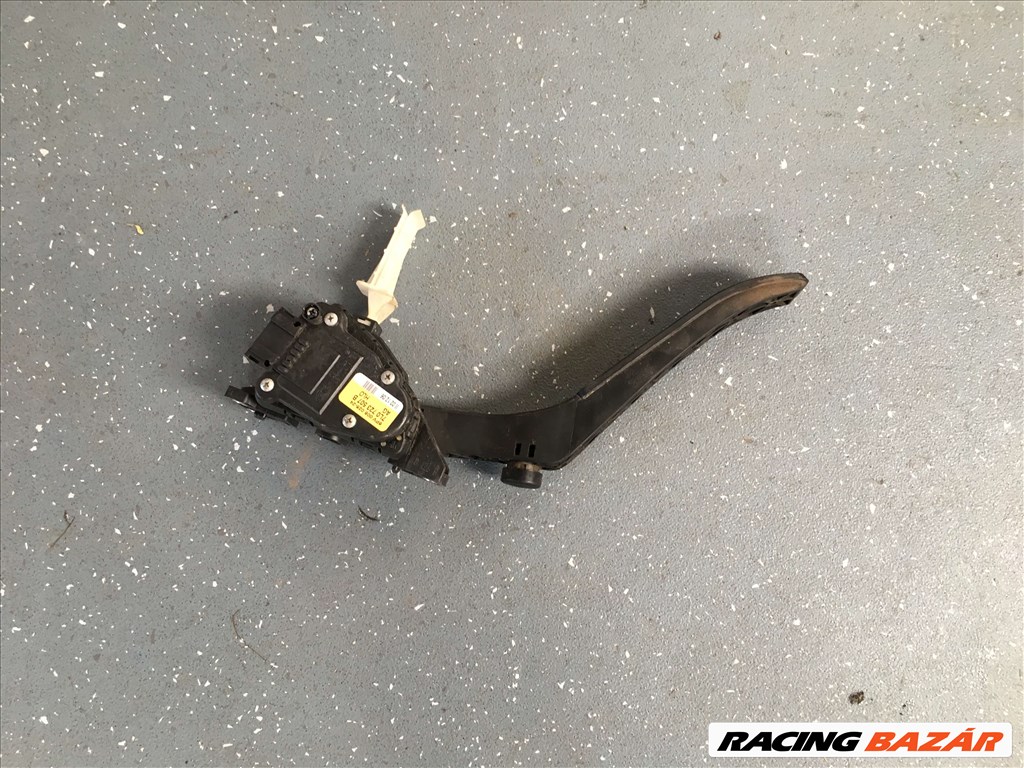 Volkswagen Tuareg elektromos gázpedál 7l0723507b 1. kép