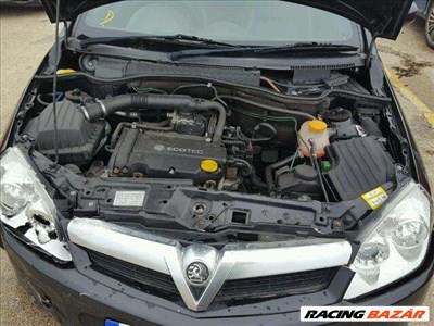 Opel Tigra TwinTop 1.4 TwinTop motor alkatrészek 