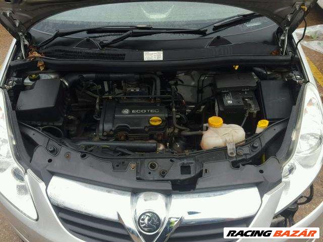 Opel Corsa D 1.0 motor alkatrészek  3. kép
