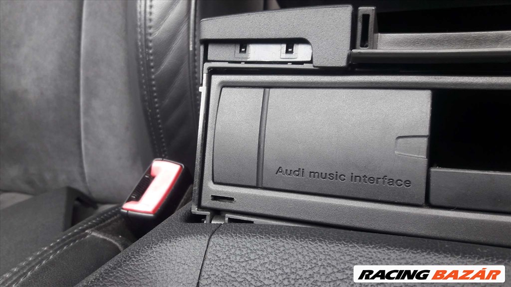 Audi Q7 3.0 TDI 2007-es évjárathoz bontott alkatrészek A-tól Z-ig! 9. kép
