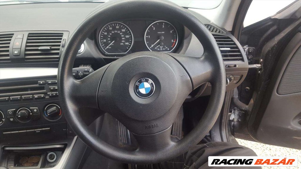 BMW 118D E87 LCI bontott alkatrészei 12. kép