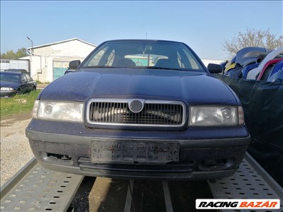 Skoda Octavia 1.6 (AEE) 5 sebességes kézi váltó DRY kóddal, 265028 Km-el eladó