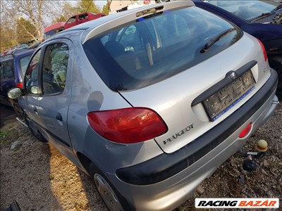 Peugeot 206 bontott alkatrészei