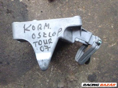VW TOURAN 2007 1,9 KORMÁNYOSZLOPTARTÓ ALU 1T0 419 250 B