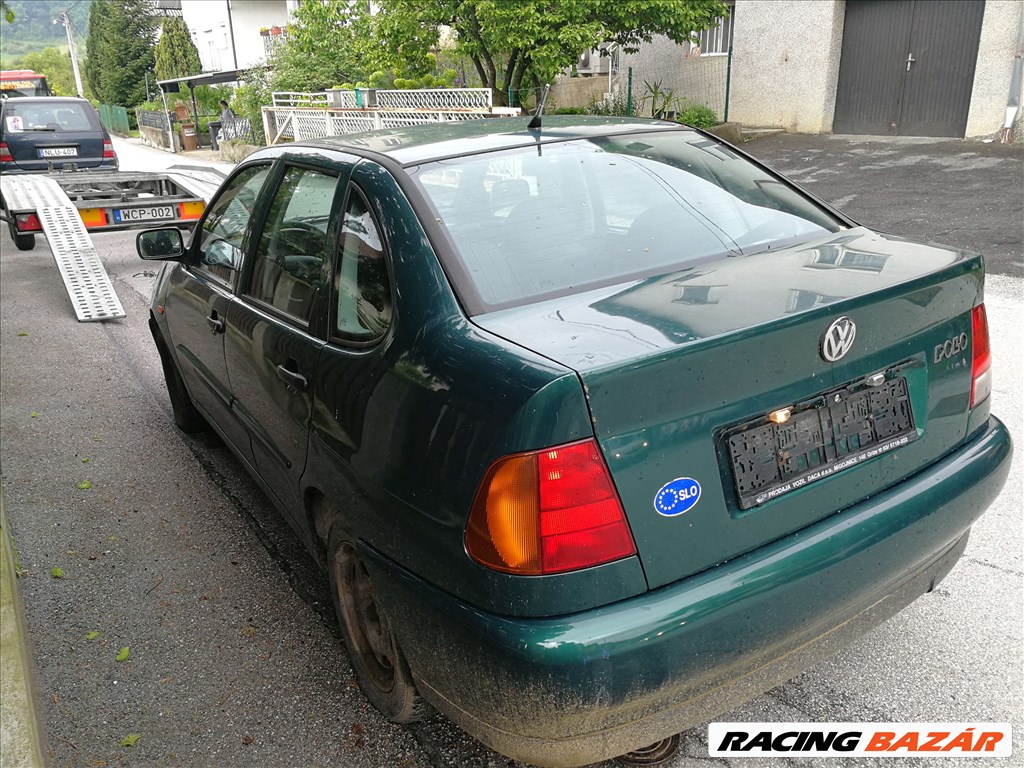 Volkswagen Polo  Classic sedan karosszéria elemek LS6T színben, 10.000Ft-tól eladók. 5. kép