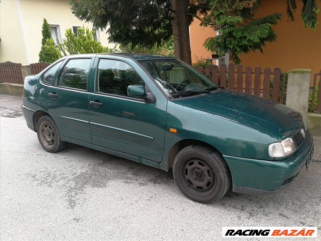 Volkswagen Polo  Classic 1.4i, 5 sebességes kézi váltó DCJ kóddal, 220.900Km-el eladó 1. kép