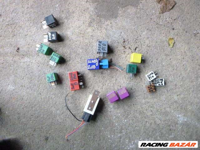 FORD SCORPIO 1990   2.0 BENZIN DOHC      RELÉK   1. kép