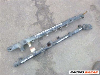 MITSUBISHI SPACE WAGON 2.0 BENZINES HŰTŐRE  OLDALSÓ MŰANYAG