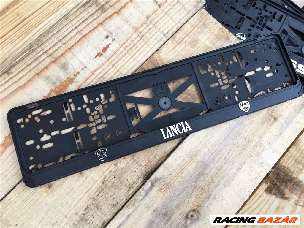 3D rendszámkeret minden autó márkához 20. kép