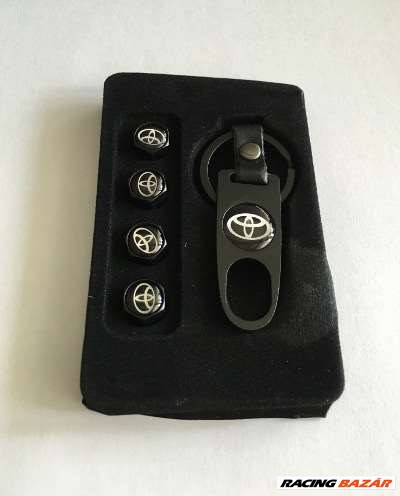 Toyota -hoz szelepsapka szett - kulcstartóval 1. kép