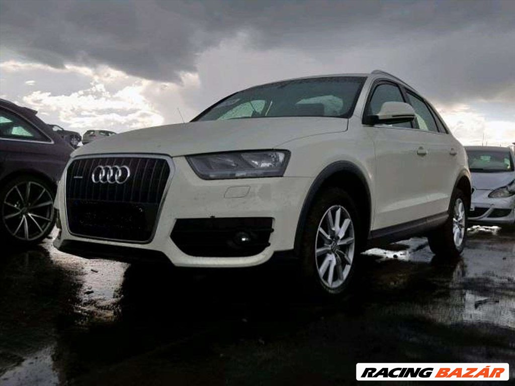 Audi Q3 (8U) (8U) bontott alkatrészei 1. kép