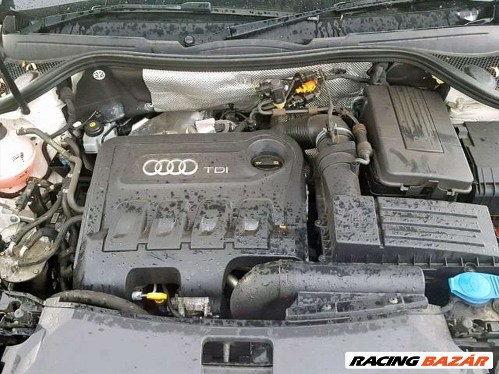 Audi Q3 (8U) (8U) bontott alkatrészei 4. kép