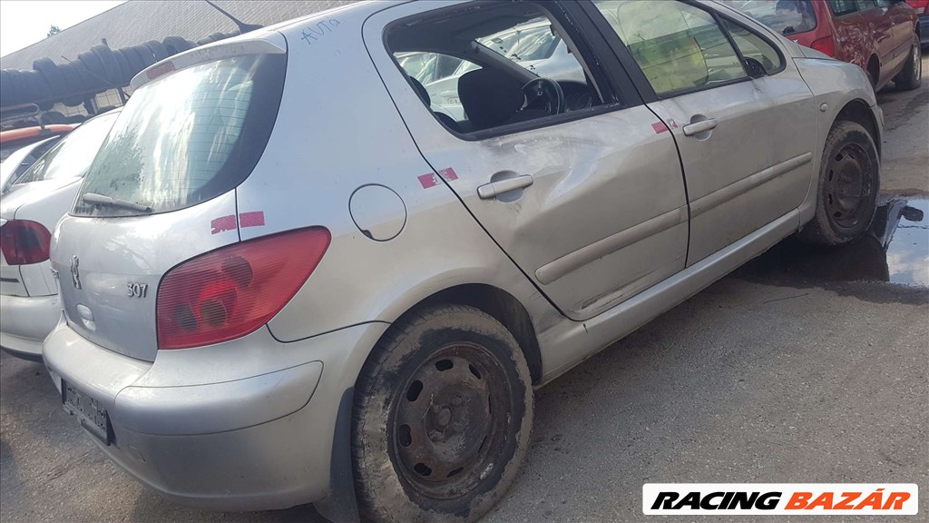 Peugeot 307 bontott alkatrészei 1. kép