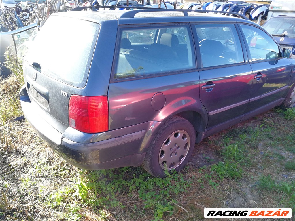 Volkswagen Passat IV Variant 1.9 TDI B5  karosszéria elemek LC7V színben, 15.000Ft-tól eladók. 3. kép