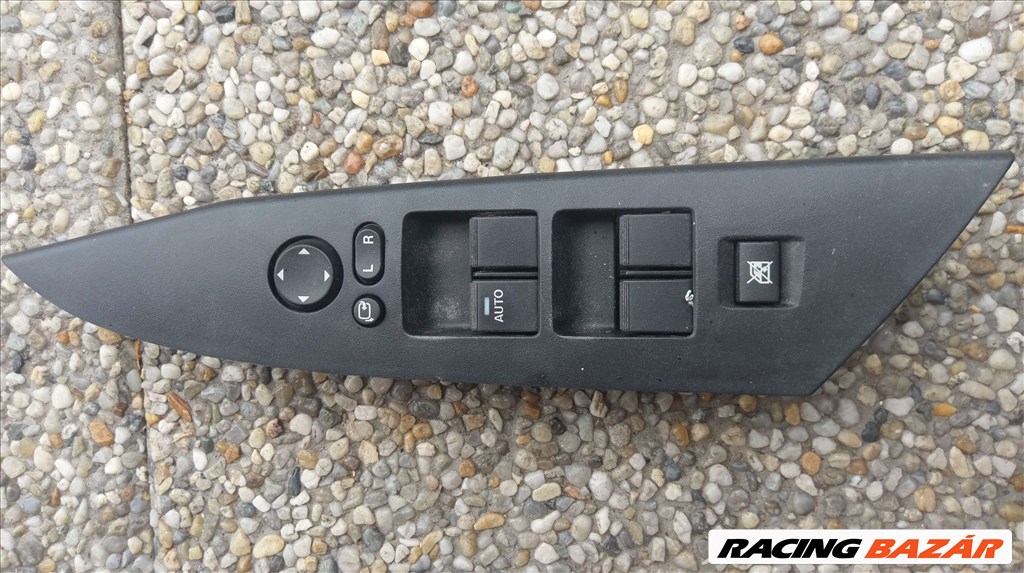 Mazda 3 Bl Elektromos ablakemelő központi kapcsoló, kapcsolók 1. kép