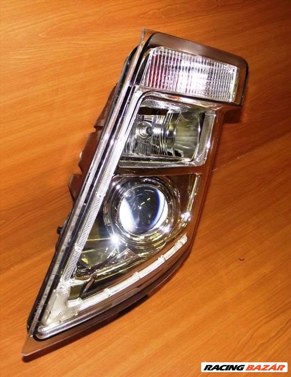 Volvo FH13 fényszóró és lámpabúra. 4. kép