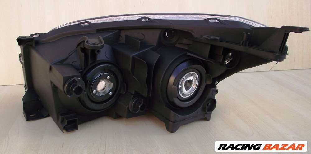 Toyota RAV4 fényszóró (2005-2009) 8. kép