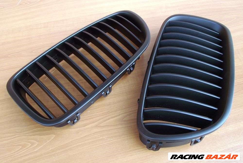 BMW 5 (F10) mattfekete grill.  2. kép