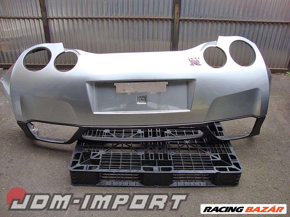 Nissan GT-R R35 hátsó lökhárító 1. kép