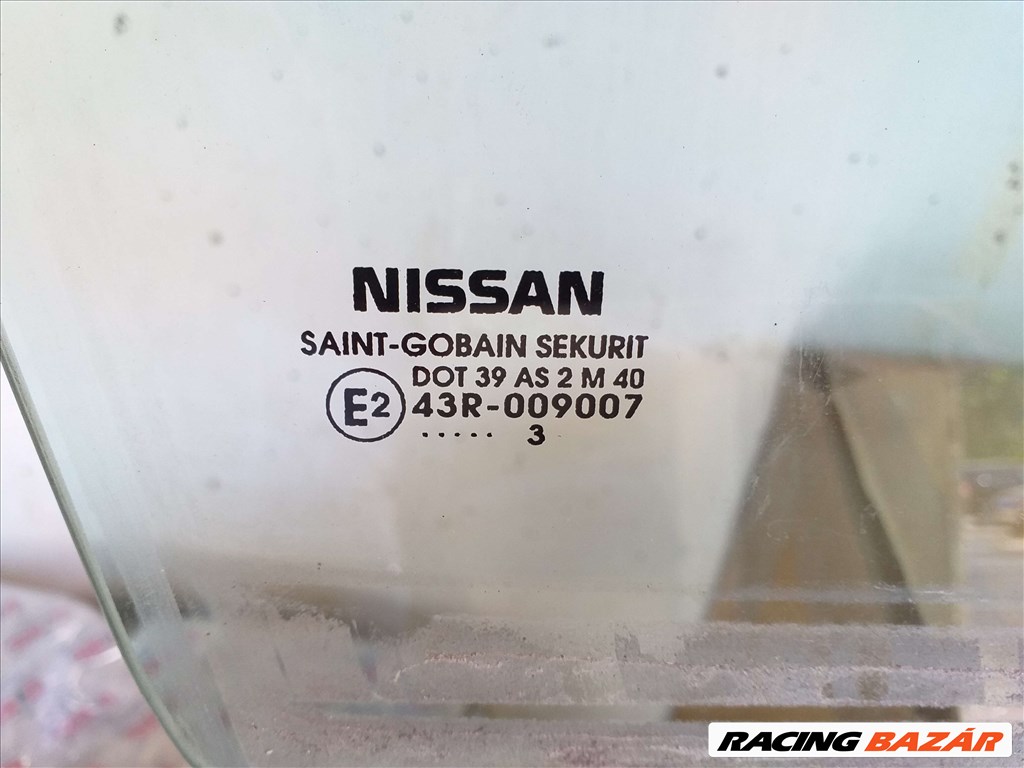 Nissan Leaf Jobb első ajtó alkatrészei 6. kép