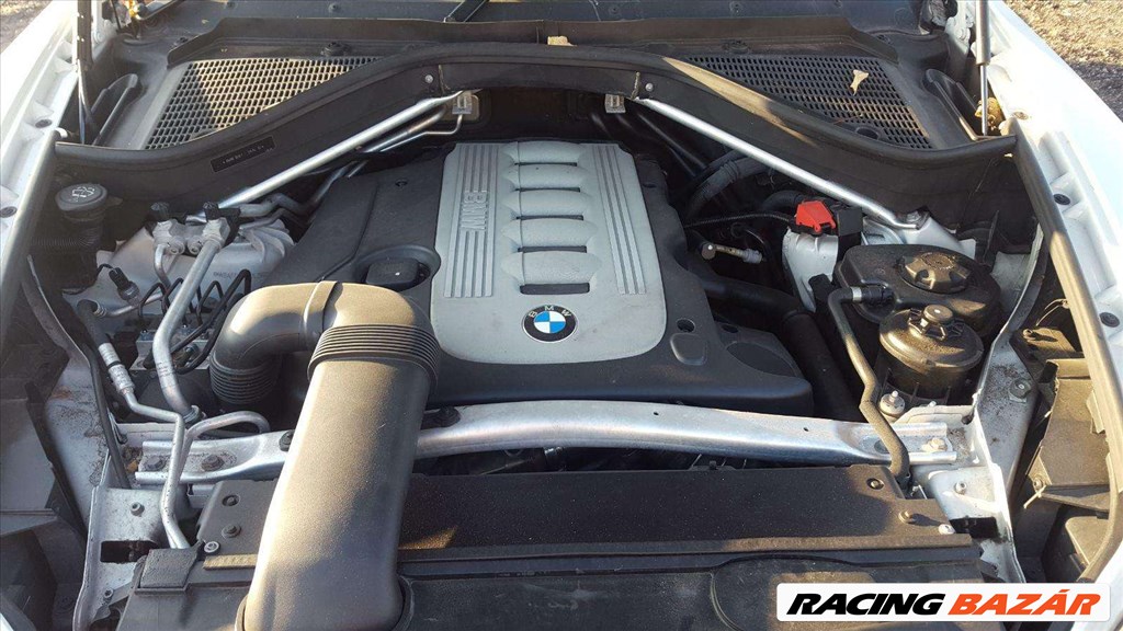 BMW X5 (E70) bontott alkatrészei 5. kép