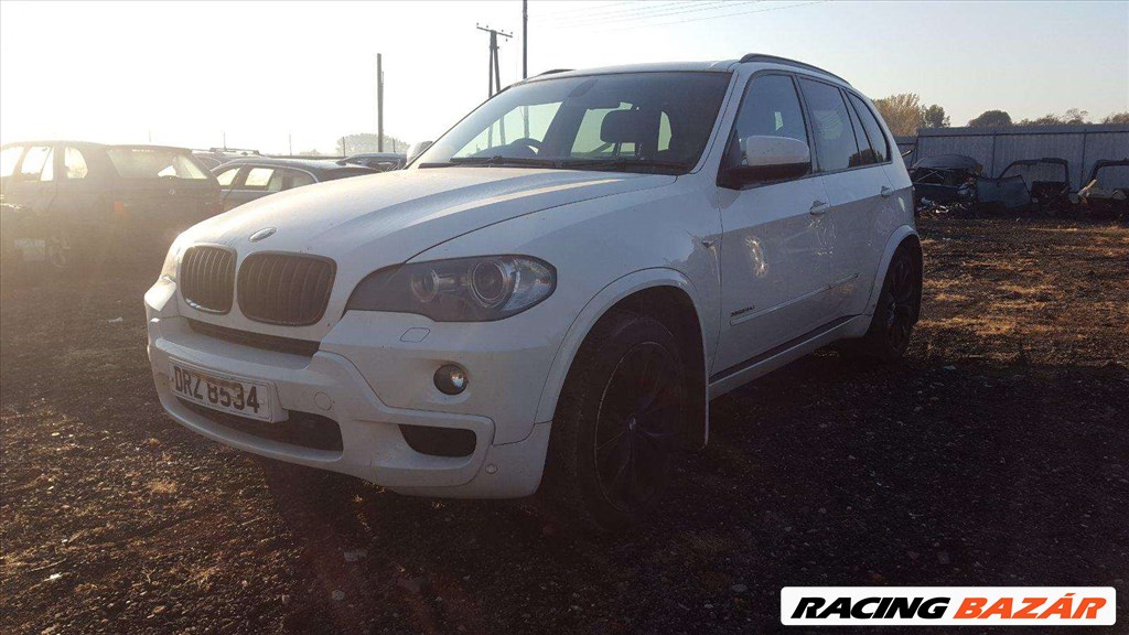 BMW X5 (E70) bontott alkatrészei 35. kép